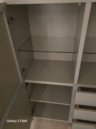 Armario en buen estado verde oliva