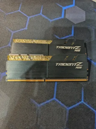 2x8GB DDR4 G.skill RGB