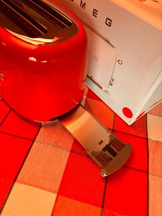 Tostadora SMEG Roja 4 Tostadas. Modelo TSF02RDEU