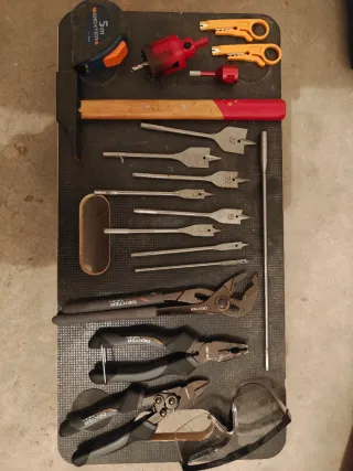 Caja de herramientas con accesorios