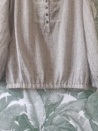 Blusa Boho Chic Flores Beige/Verde Talla 42