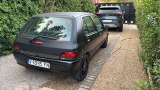 renault clio averiado