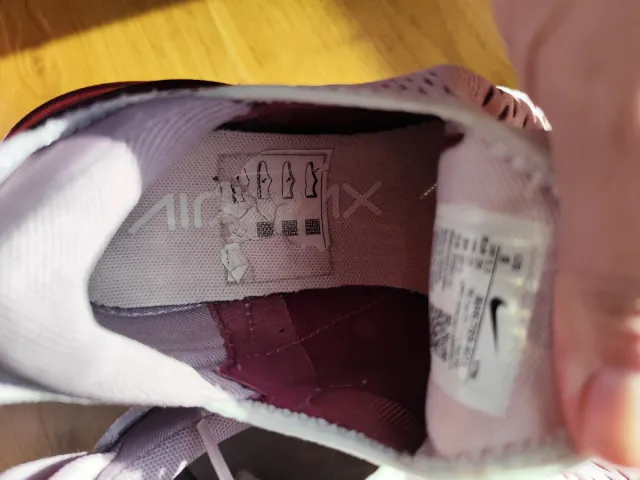 Nike Air 270 rosas, blancas y fucsia