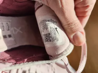 Nike Air 270 rosas, blancas y fucsia