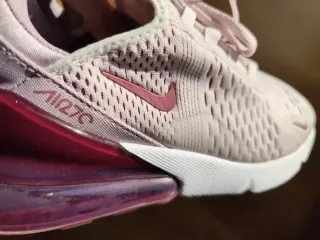 Nike Air 270 rosas, blancas y fucsia
