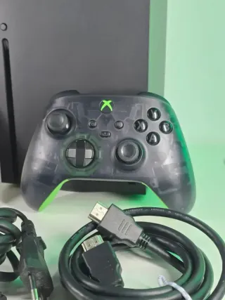 Xbox Series X 1TB Mando Edición Especial 20 Años