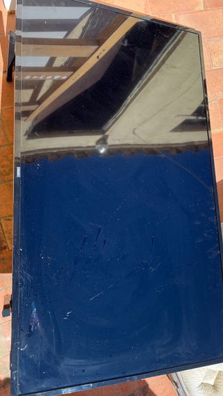 TV Philips Grande para Piezas. Pantalla es rota