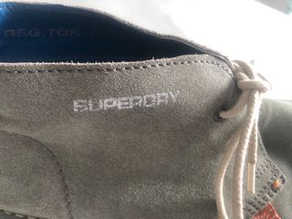 Superdry botines serraje gris