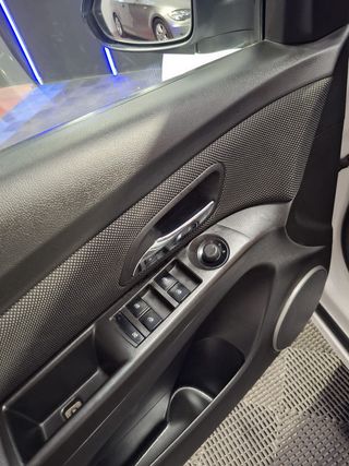 CHEVROLET Cruze 1.6 LT Clima