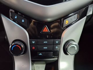 CHEVROLET Cruze 1.6 LT Clima