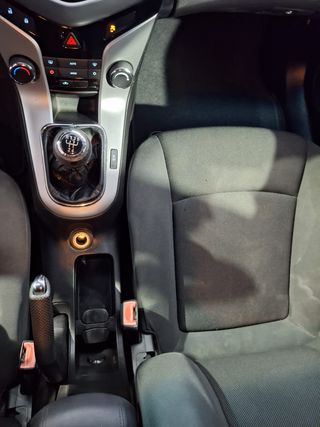 CHEVROLET Cruze 1.6 LT Clima