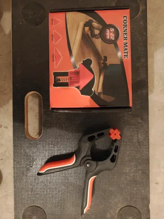 Accesorio esquina y pinza sujeción