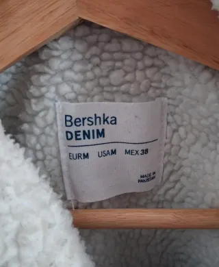 Chaqueta vaquera con cuello de borrego