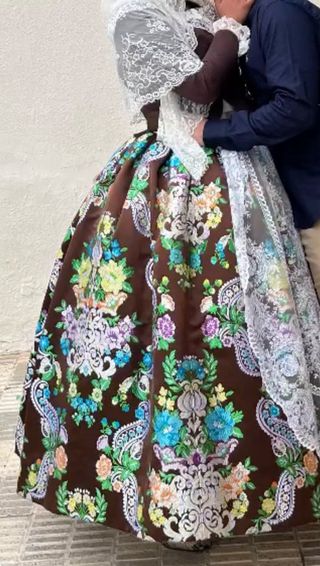 Traje Fallera Marrón Talla 46-48