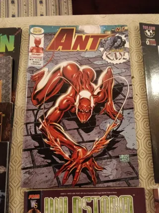 Fumetti vari Batman, Spawn Ant Invincible