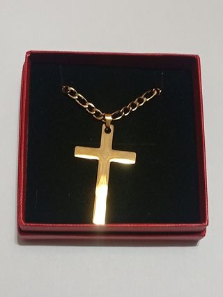 Collar con cruz chapado en oro 18K