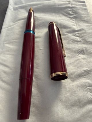 Pluma Montblanc Burdeos Oro