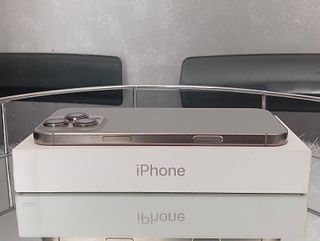 iPhone 16 Pro Max 100% bat