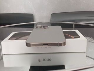 iPhone 16 Pro Max 100% bat