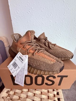 Adidas Yeezy Boost 350 V2 Sand Taupe Talla 41 1/3