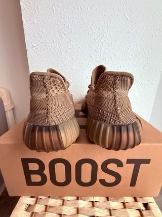 Adidas Yeezy Boost 350 V2 Sand Taupe Talla 41 1/3