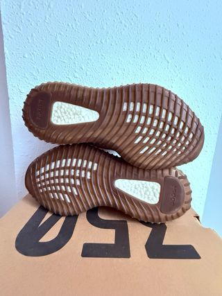 Adidas Yeezy Boost 350 V2 Sand Taupe Talla 41 1/3