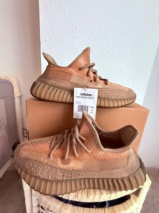 Adidas Yeezy Boost 350 V2 Sand Taupe Talla 41 1/3