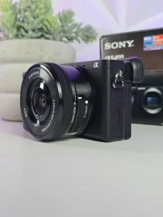 Cámara Sony A6400 + Objetivo 16-50mm