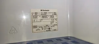 Nevera trivalente para autocaravana