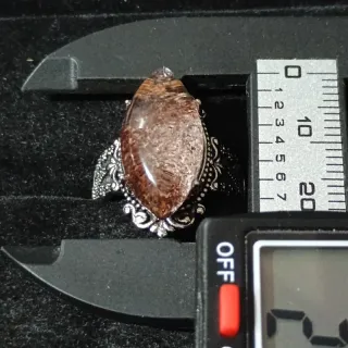 Anillo de cuarzo fantasma natural