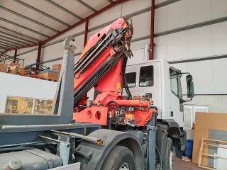 Iveco eurotrakker portacontenedores