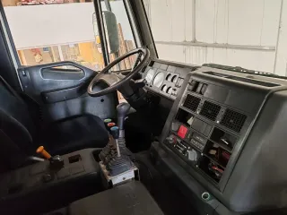 Iveco eurotrakker portacontenedores