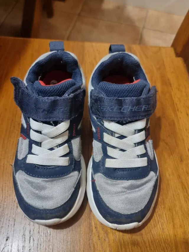 Zapatillas Skechers niño azul y gris