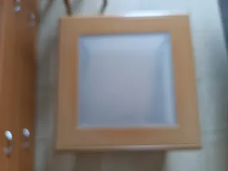 Mesita de comedor con cristal y balda