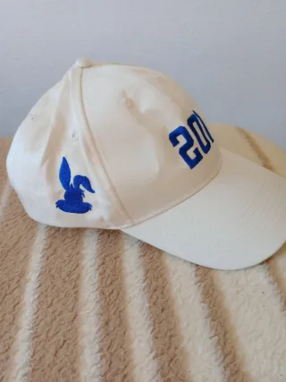 Gorra y altavoz Nesquik nuevos