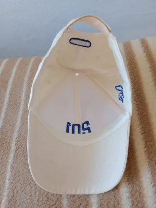 Gorra y altavoz Nesquik nuevos