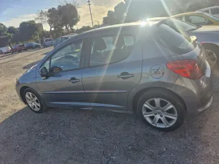 Peugeot 207 2009