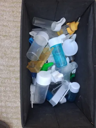 Bevetori e mangiatoie per uccelli