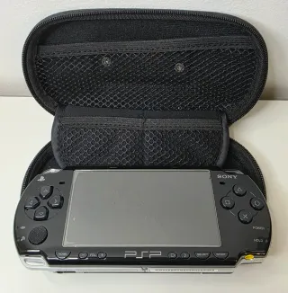 Sony PSP-2004 Slim & Lite Piano Black Completa