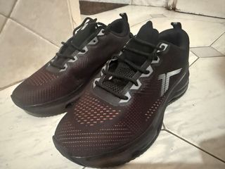 Zapatillas  tenth deportivas negras