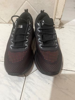 Zapatillas  tenth deportivas negras