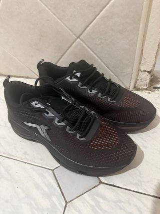 Zapatillas  tenth deportivas negras