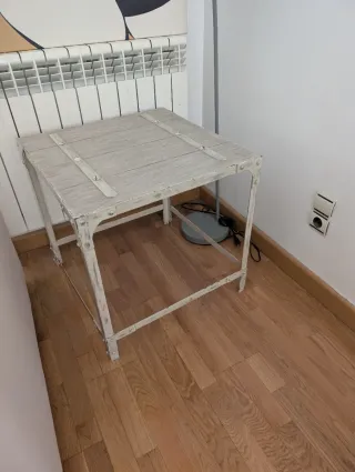 Mesa auxiliar madera y metal