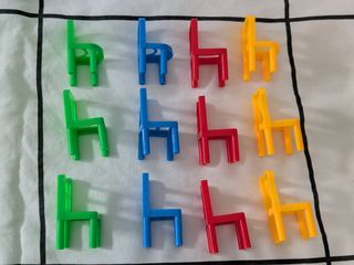 Set 12 Sillas para Muñecas