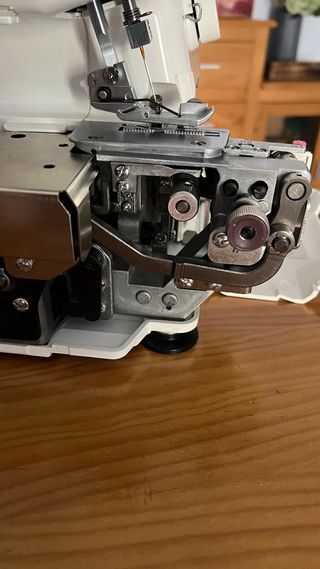 Remalladora (olverlock) Alfa 8704