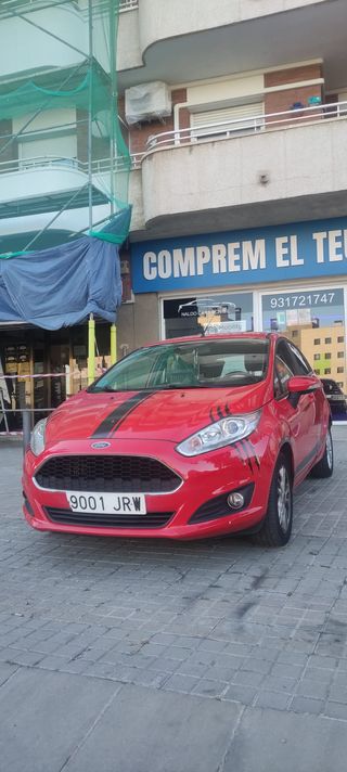 Ford Fiesta pegatina C de la DGT