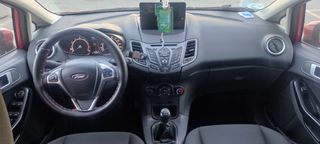 Ford Fiesta pegatina C de la DGT