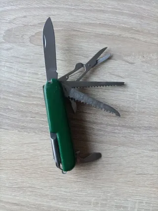 Navaja multiusos verde