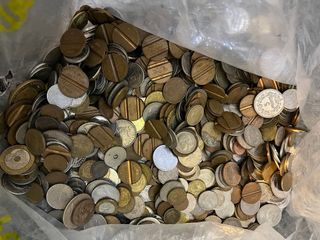 Lotto 5kg monete miste italiane straniere gettoni