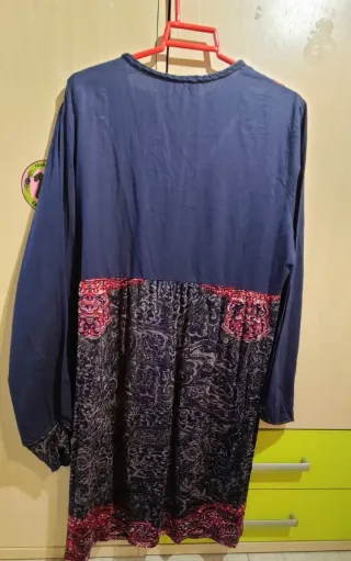 Vestido Peace & Love azul y rojo talla L